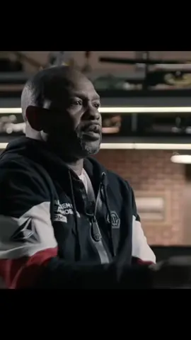 Самый скандальный бой в истории Олимпиады Рой Джонс проиграл в финале ОИ-1988г местному бойцу Парк Си Хуну но стал один из лучших в мире #nomaschenko