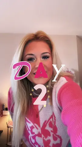 day 2 of the 30 days of outfits challenge😀👛🛍💅🏼😋🤍⭐️ #fyp #30daysofoutfits #fitcheck #pink