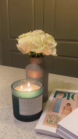 february. new flowers, new intentions #apartmentdecor #fyp #foryouu #aesthetic #apartmenttour #relax