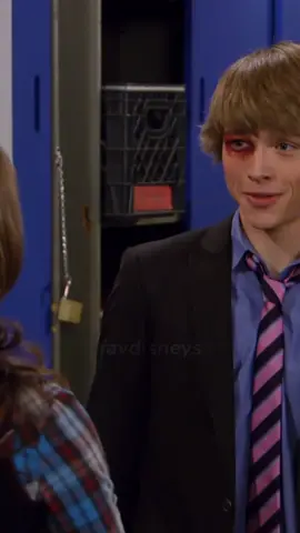 esse chad tão serelepe sunny tinha que dar umas lacrada KAKAKAKA #foryoupage #fy #disneychannel #sunnyentreestrelas #demilovato #disneyplus