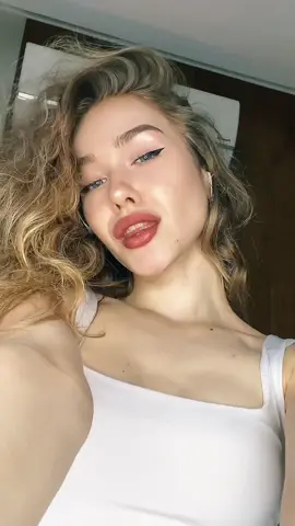 Я без мейка 😏 как вам?
