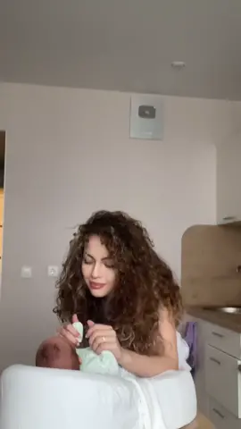 Чихает солнышко))Без один денек месяц уже🥰в инстаграм отвечаю на вопросы:aloyouiii❣️