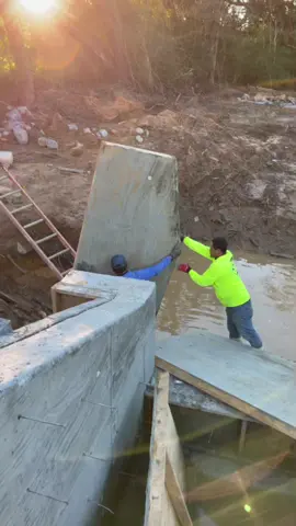 #vickglez1 #concrete #pensacola #cementeros #florida #viral #funny @dro.elgallo