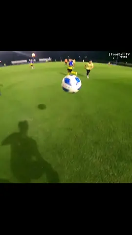 False 9 playing in YouTube JFootballTV #틱톡스포츠 #운동에진심