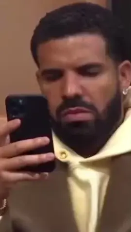 What was the last text that made you look at your phone like this? 😭 #drake #torontoraptors #wethenorth