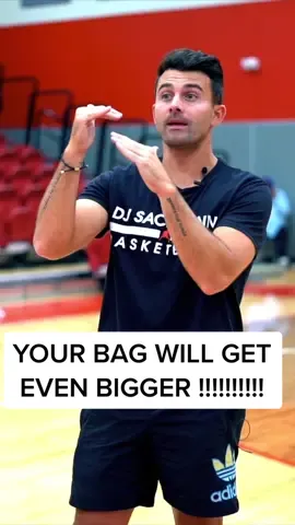 Improve your SHOT, and your moves will get more effective! #basketball #LearnOnTikTok #NBA #basketballtraining #hoopstudy