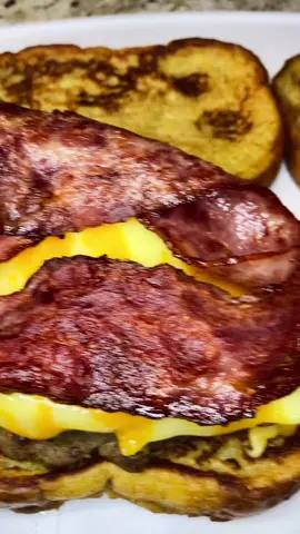 My very own Everything Nice French Toast Sandwich #breakfast #frenchtoast #sandwich #everythingnicefrenchtoast #cooking #fy #fyp #foryou