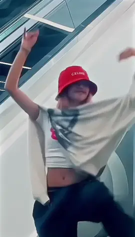 เด็กซนทั้งพี่ทั้งน้อง 🧡💚น่ารัก #lisa #lalisa #seunghoon #seunghoonwinner