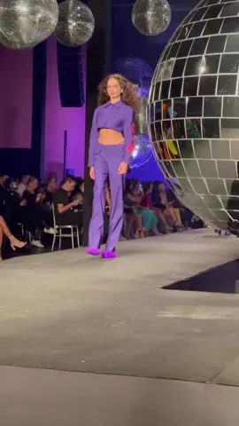 Desfile inverno 22 @Skazi #minastrend #moda #inverno2022 #tendenciatiktok #fernandavcosta #viral #fyp #foryoupage #cores #desfile #fashiontiktok