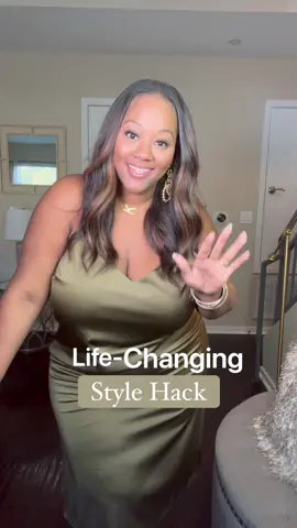 I just HAD to share this style hack that I’ve been seeing on social media. Blew my mind! Like what?! Thank u to womever came up with this #stylehacks