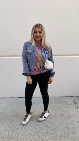 Pic vs. outfit! Love a good graphic + denim jacket✨#MACChallengeAccepted #GetTheWChallenge #TeamofTomorrow #fashiontiktok #outfit #fyp #foryou