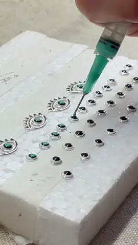 Como é feita as joias com resina #joias #prata925 #moda #olhogrego #comofazer #empreendedorismo #pingentes