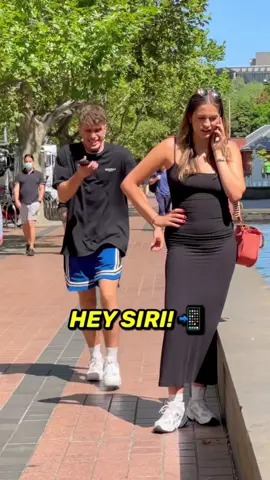 Screaming at Siri prank 😂 #fyp #foryoupage #prank #foru #funny