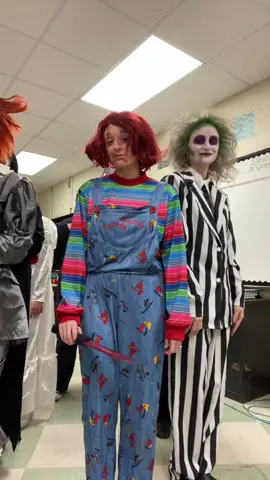 the crossover we needed #horror #scarymovie #fyp #foryoupage #dancer #dance #ghostface #michaelmyers #beetlejuice #pennywise #SoFiBreakUpChallenge #halloween #BbStyleFearlessly #MACChallengeAccepted #trending #dancetok