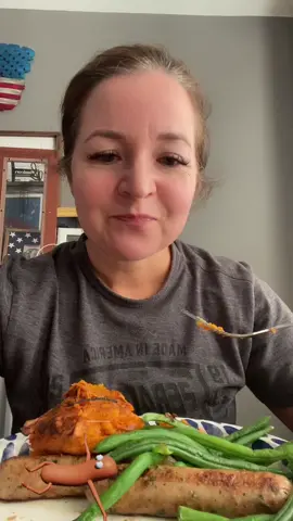 Shoes #42yearsyoung #gymmotivation💪 #loveyourself❤️ #highproteinmealprep #eatyourprotein #caloriedeficit #eatyourgreens