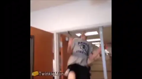 Poor guy got stuck and hit his head😂😭 #fortnite #fortnitememes #billyninja55 #memes #memestiktok #funnyvideos #fyp
