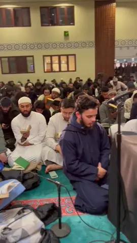 500+ Muslims reciting together, only place in the West you see this is in London 💯 #fyp #islam #muslim #quran #salafi #sunnah #foryou #viral #west