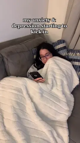 Hubby, wine & cuddles. The only fix.                #hetoldmethatthemanofmydreams  #healthyrelationshipafteratoxicone #couplegoals #healthyrelationship #AVrboForTogether