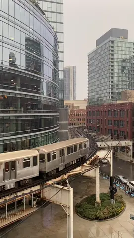 love getting to call chicago home 🤍 #chicagolove #chicago #chicagotiktok #chicagoil #chicagolivin #chicagoviews