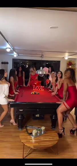 Cuál regalito quieres de san Valentín? #14defebrero #sanvalentin #parati @stefanypiett  @karolrosado_ @kattyroldan40 @paolavegaoficial_ @annysmith00 @nikollmonroy8