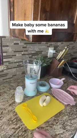Make bananas 🍌 with me. #babyfood #bananas #4monthsold #nutribulletbaby #nutribulletblender #LaysGoldenDuet #AVrboForTogether #fyp