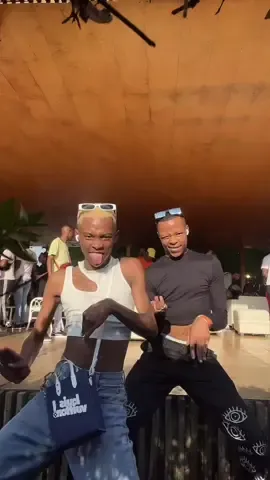 When the faces are crazy!!; that’s when you know it’s a good song! @hlomani.sa
