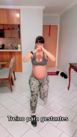 Mamãe que treina #gravida #gestante #treinofeminino #gravidasfitness #treinoemcasa #saudedamulher #gravidas
