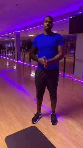 Personal Trainer Dominique shows us how to correct our form for sit ups at the North Little Rock Athletic Club! #gym #workout #GymTok #fyp #foryou