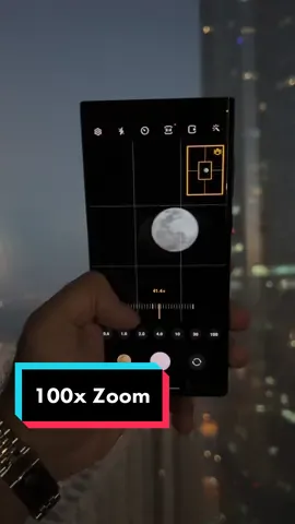 100x Zoom on #samsunggalaxys22ultra 😱 #samsung #galaxys22ultra #s22ultra #100xzoom #moon