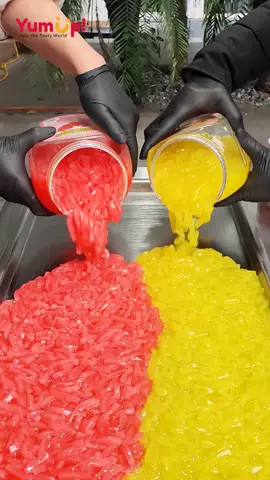 Love at first bite #icecreamrolls#LearnOnTikTok#foryou#yumup