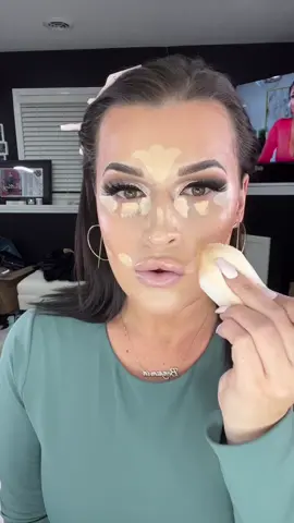 @KVD BEAUTY  good apple concealer is all you need in your life! #kvdbeauty #kvdgoodapple #kvd #streichinglashes #MakeupRoutine #concealer