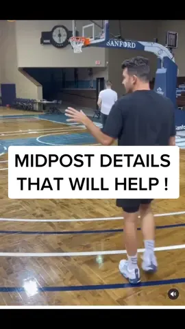 PULLING THE BALL really helped him, get his body into his fadeaway! #hoopstudy #trainer #fyp #basketball🏀 #NBA