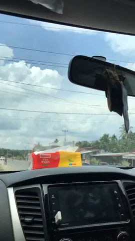 Terasa mimpi naik mobil ini 🙏🥺#fypminang #janganlupabersyukur #minangtiktok #laguminanghits #bismillahirahmanirahim #fyp