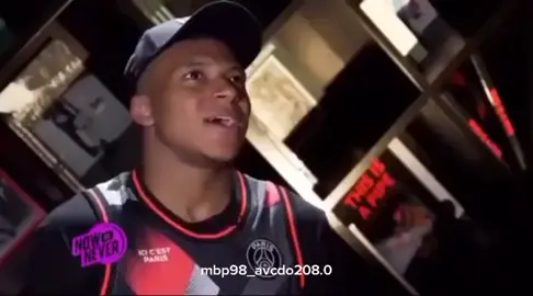 làm j mà suy nghĩ lâu v a 😂😂#mbappé #mbappe #kylianmbappé #viral #music #fyp #fypシ #foryou #foryoupage #foryou #kyky