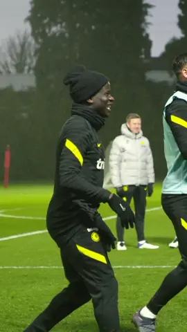 He can do it all. 🏀 #kante #cfc #chelsea