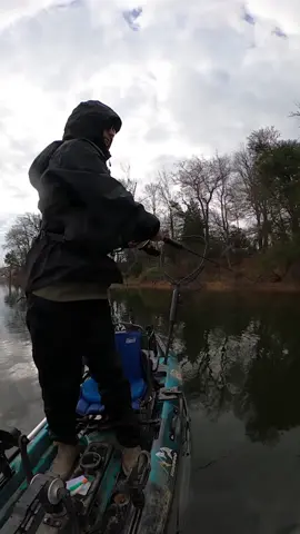 In case you missed it, I dropped a new video of breaking my PB #ChainPickerel yesterday! Watch the full video by following the YouTube link in my bio!! #hocbftw #hookset10000 #liveforthehookset #pickerelfishing #winterfishingseason #newpb #youtubefishing #kayakfishing #fishtok