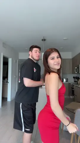 I need to get better at dancing… 💃 😂 @rhiana.tokarz