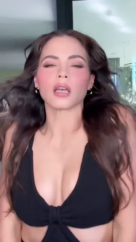 Give me Celine Dion and this is what you get🤣