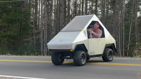 My TESLER SIBER TRUCK!