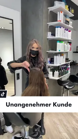 Findet ihr ich habe darauf gut reagiert?🙈Insta:margusha____ #friseurin #friseursalon #haare #haarfarbe #bielefeld #haarefärben #viral #fyp #storytime