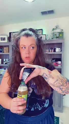 Usually I have a trillion billion other items in my hand so this is not entirely accurate. #MomsofTikTok #foryou #fyp #ketones