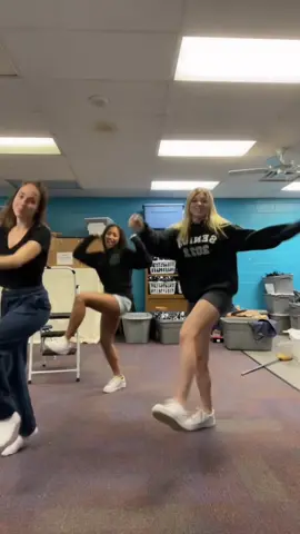 @.madsssb @jocelyn.t4 #viral #trend #dance #danceteam #senior