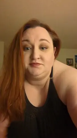 stretching is one of my favorite ways to feel good in my body. #goodmorning #stretch #fatpositive #bodylove #bodyliberation #takecareofyou