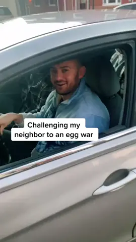 Do you think won? #SephoraLipLooks #trueclassictees #eggwar