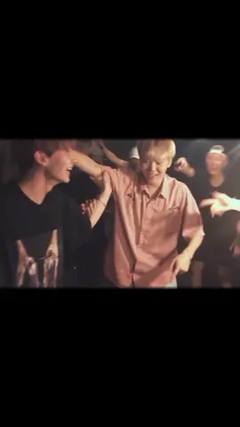 그들은 가족 #seventeen #seventeen17_official #kpopfyp #fyp #svtcarat #seventeen세븐틴 #seventeenedit #holiday #brother #family #edit #svt