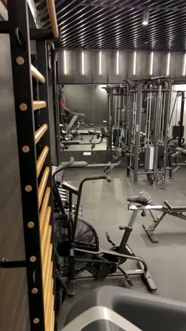 #viralgym #gymaesthetic #blackaesthetic #interiordesign #gymlover #newgym #gymdesign #newplace #bucharest #fitnessromania #fitnessviral #fitnessvideo