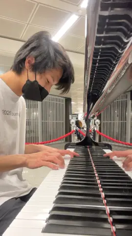 ada yg lagunya nempel gara2 tiktok juga gak wkakakak lagu ngehits jaman SMP