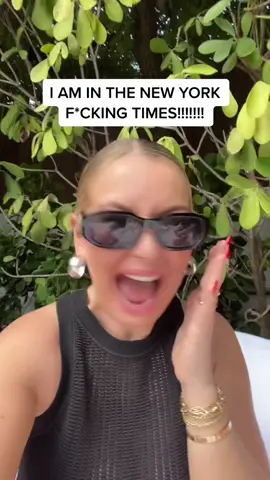 This has been on my bucket list forever!! I'm so happy lol @American Girl #nytimes #americangirl #dreamscometrue #nyc