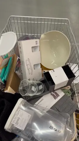 I refuse to stop. ✌🏼#shoppingaddict #shoppinghaul #shopwithme #homedecor #homedecortiktok #travelvlog #hawaii #lashopping #ikeatok #cb2 #smallshop