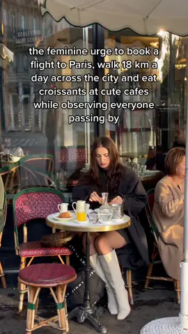 Are you a fan of Parisian cafes? #fyp #foryoupage #paris #parisianstyle #parisiancafe #parisstyle #parisjetaime #cafedeflore #parisianvibes #parisian